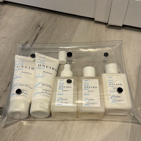 Oneiro NWOT Premium Self Care Kit of 5 pieces plus clear Bag. - Picture 2 of 5